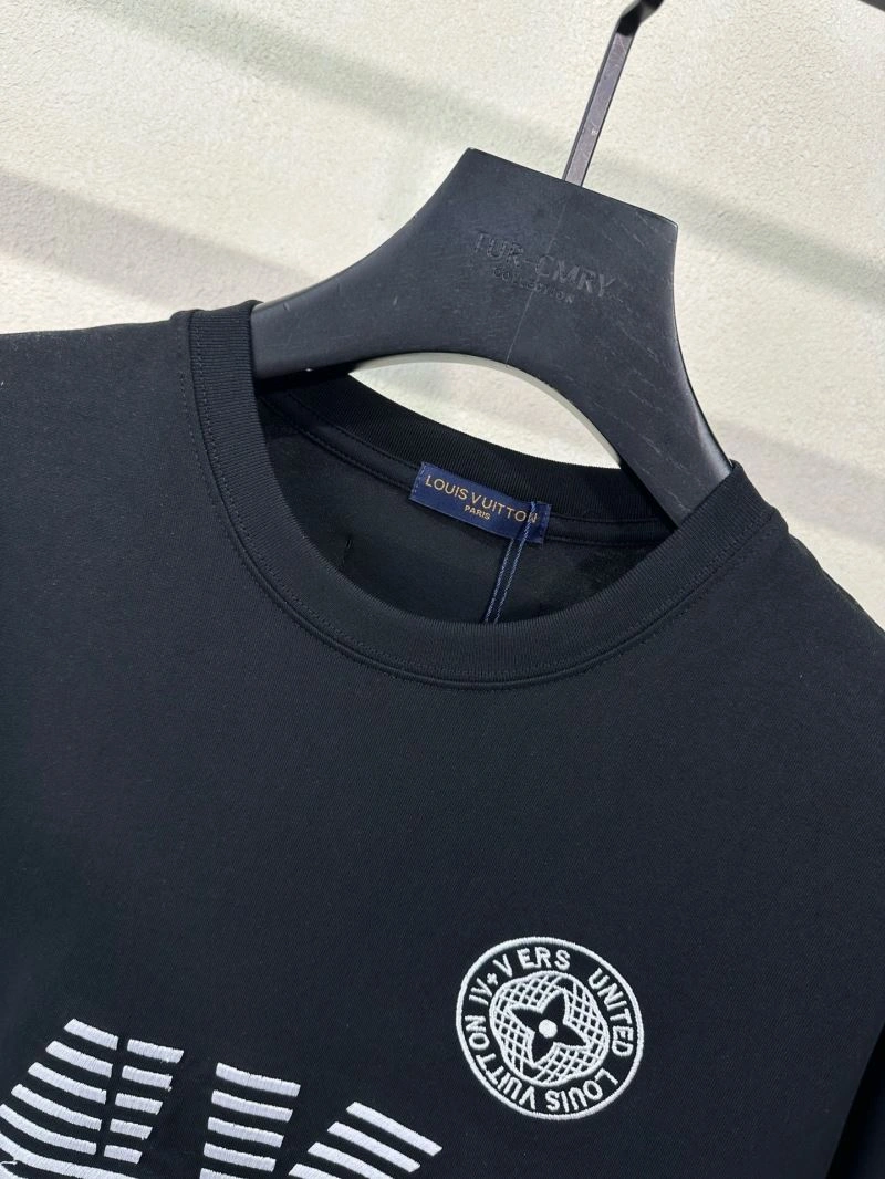 Louis Vuitton T-Shirts Durable 133579