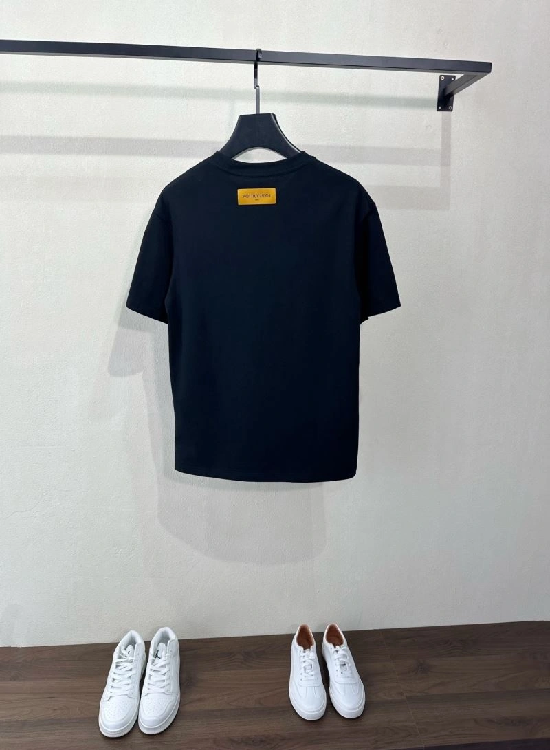 Louis Vuitton T-Shirts Durable 133579