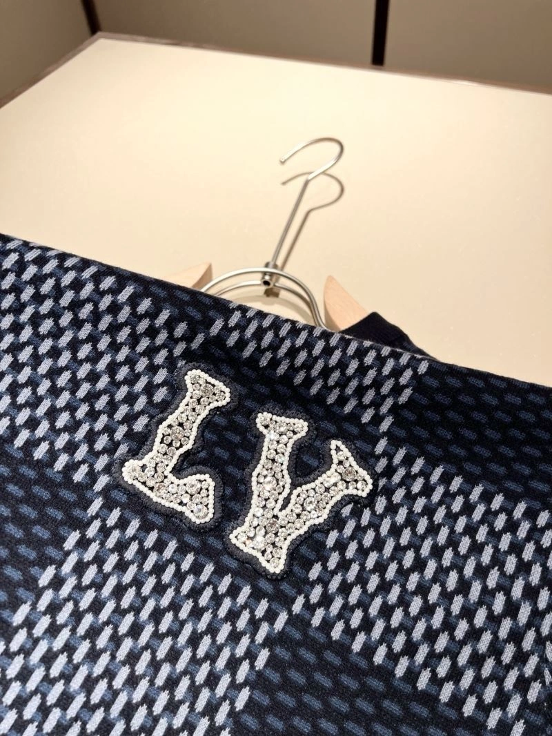 Louis Vuitton T-Shirts Neat 133590