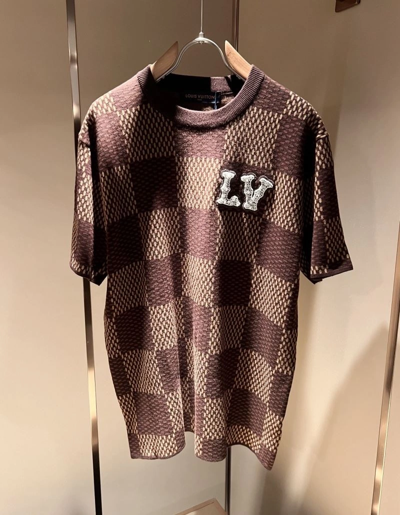 Vibrant Louis Vuitton T-Shirts 133577
