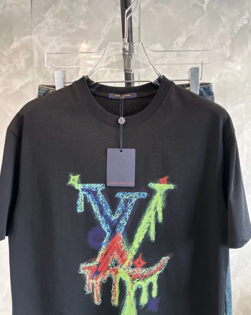 Louis Vuitton T-Shirts Fashionable 133583