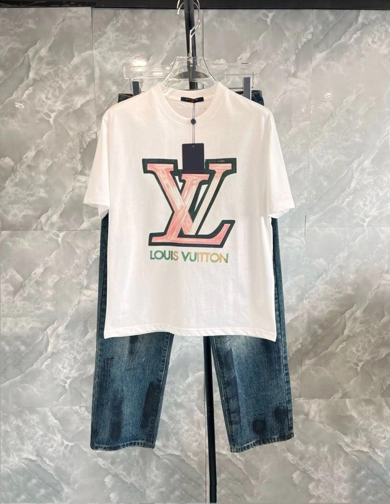 HighQuality Louis Vuitton T-Shirts 133565