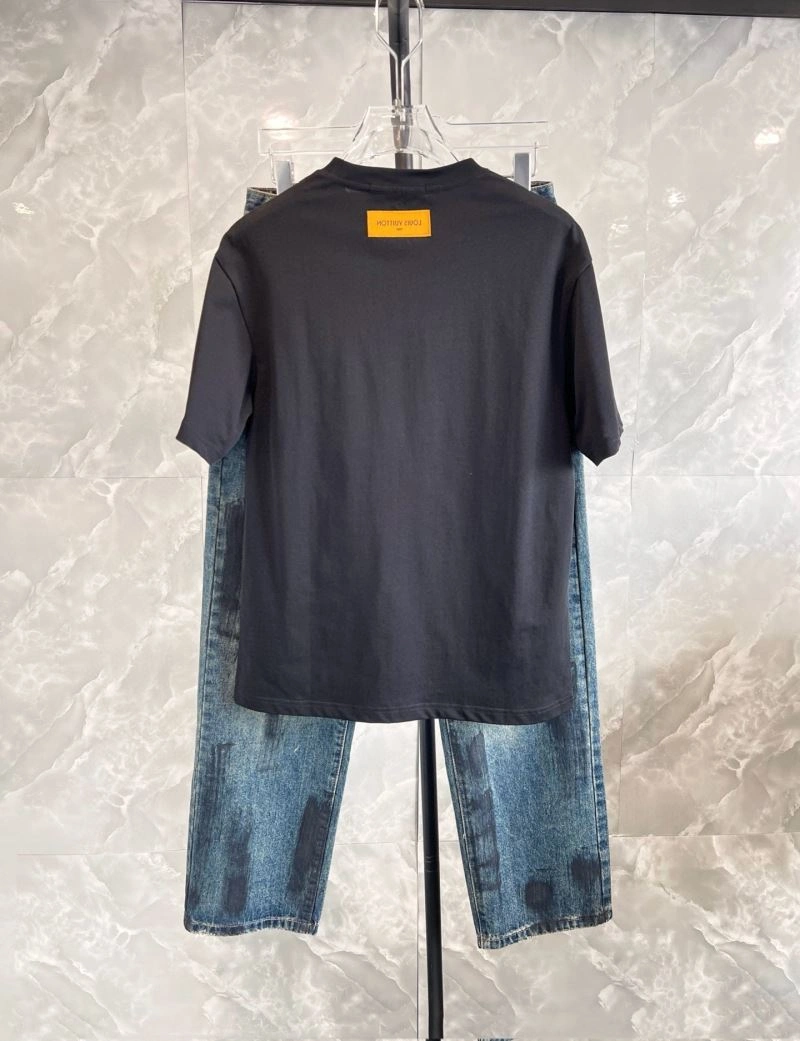 HighQuality Louis Vuitton T-Shirts 133565