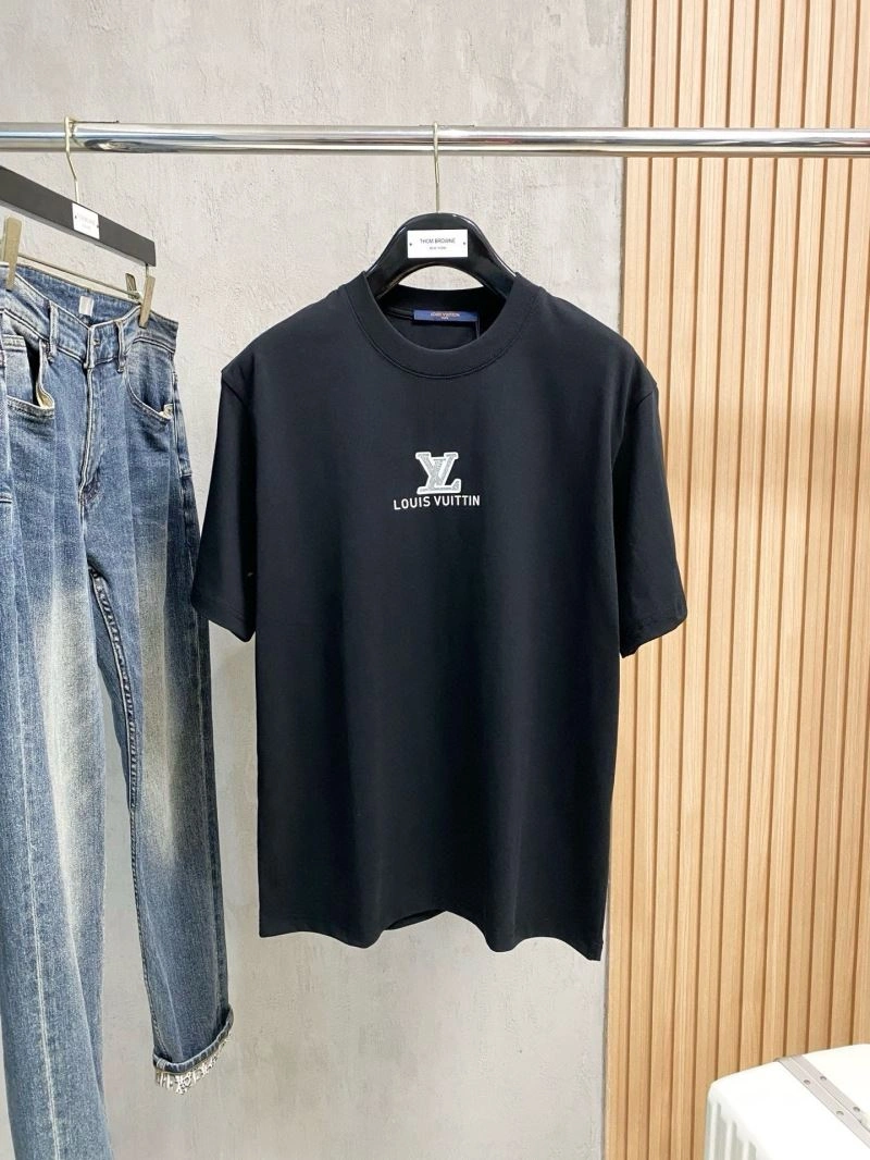 Louis Vuitton T-Shirts Fashionable 133584