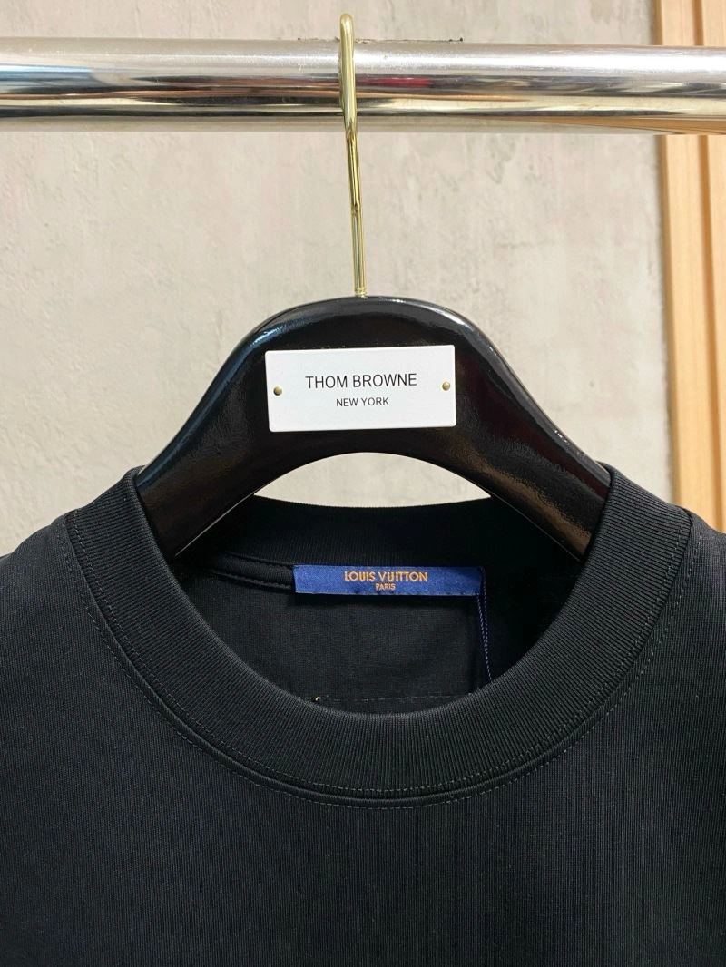 Louis Vuitton T-Shirts Fashionable 133584