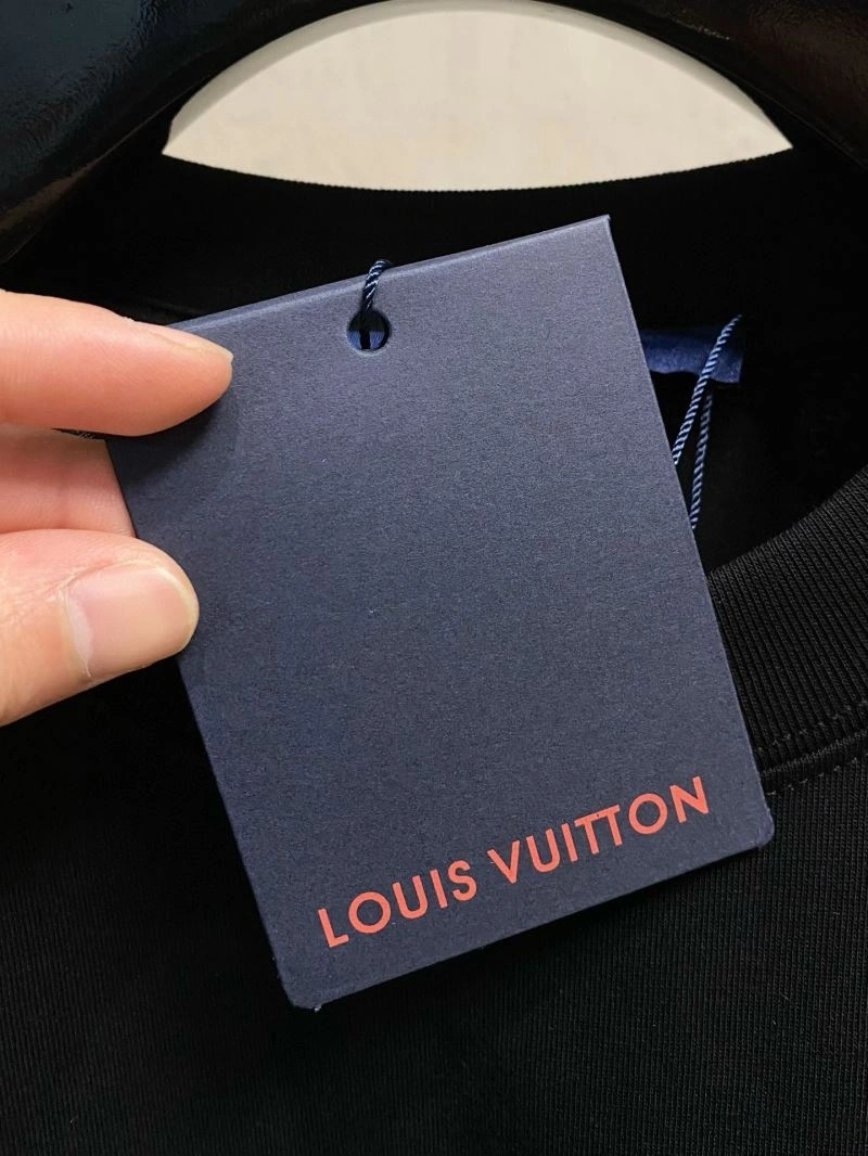 Louis Vuitton T-Shirts Fashionable 133584