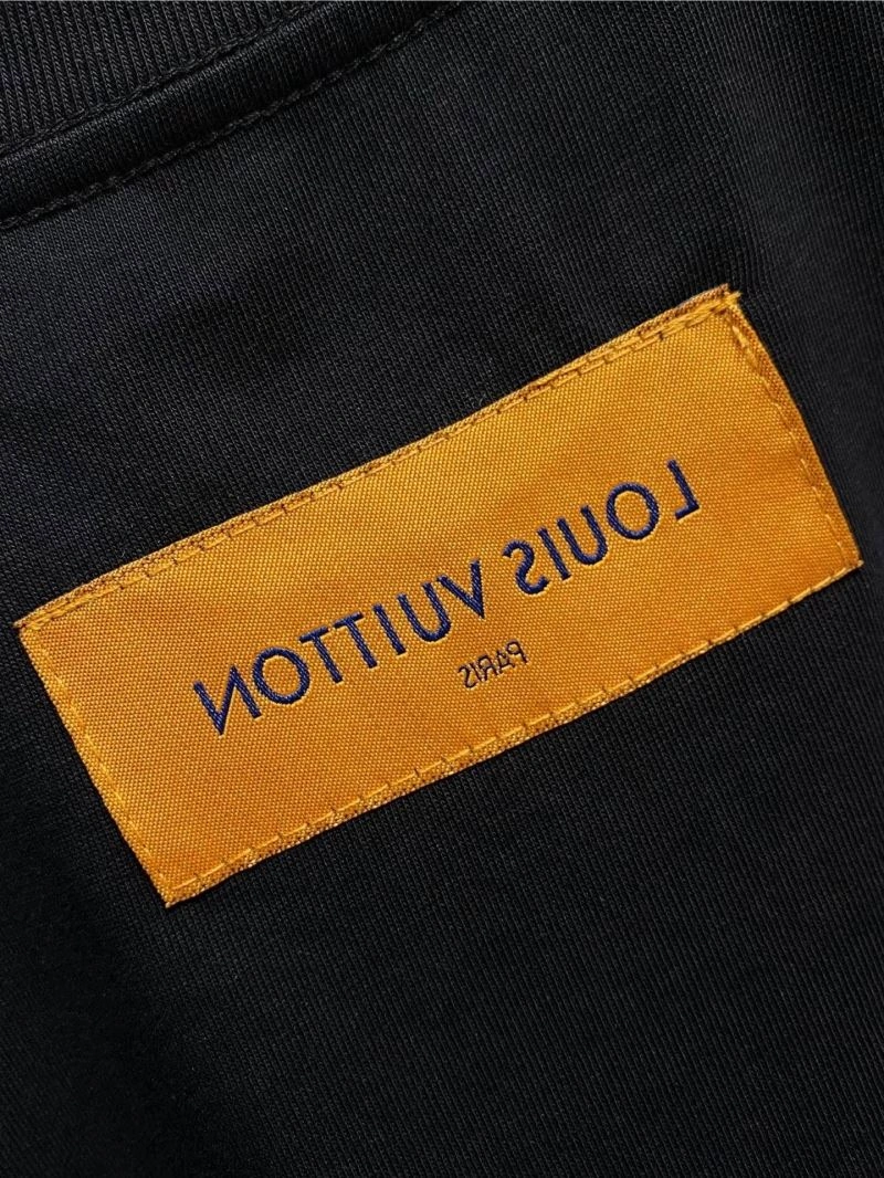 Louis Vuitton T-Shirts Fashionable 133584