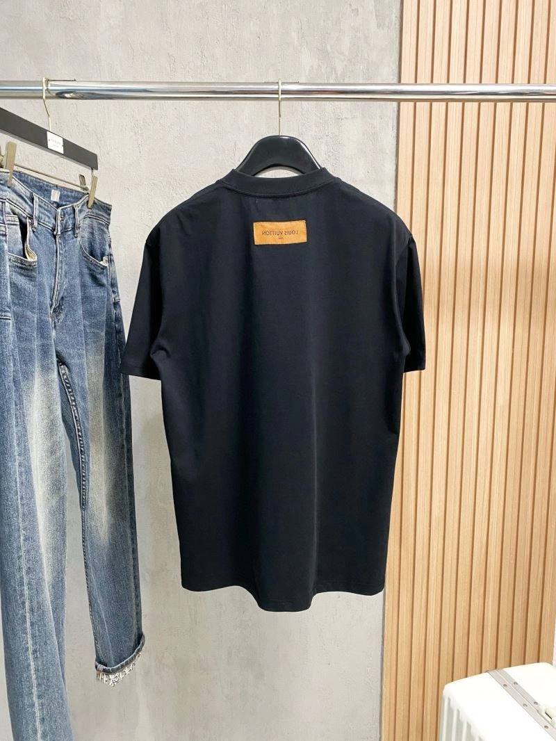 Louis Vuitton T-Shirts Fashionable 133584