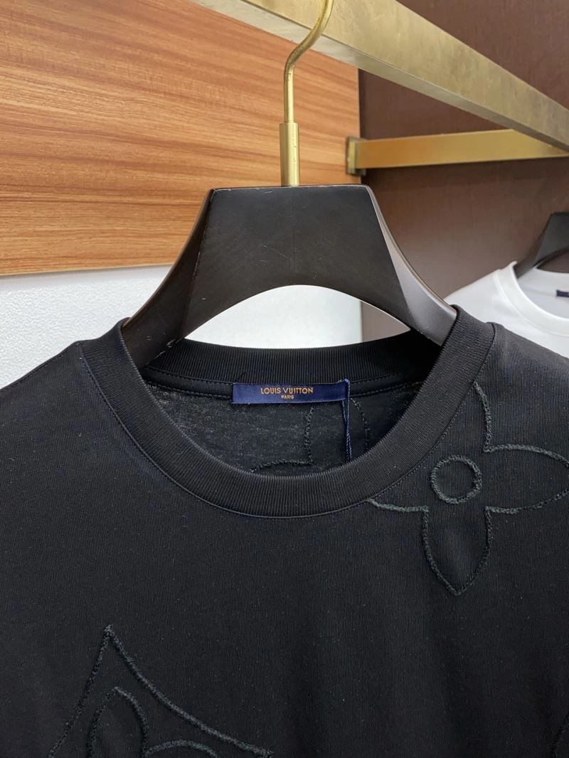 Stretchable Louis Vuitton T-Shirts 133576