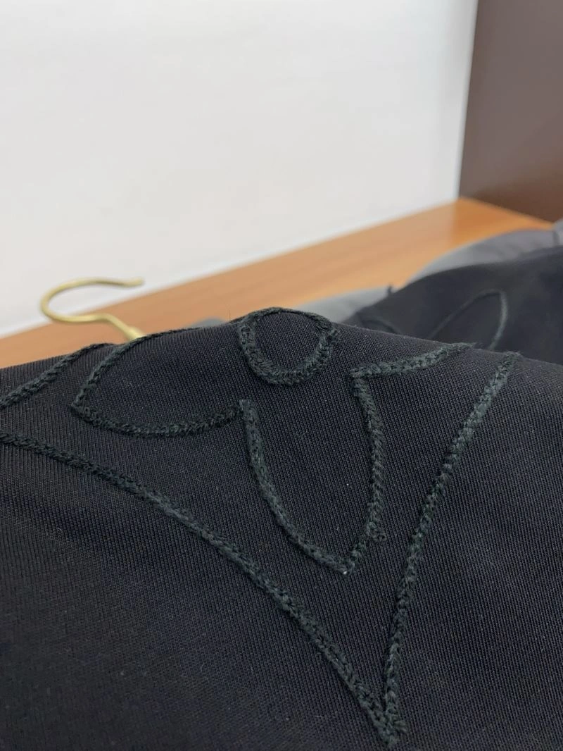 Stretchable Louis Vuitton T-Shirts 133576