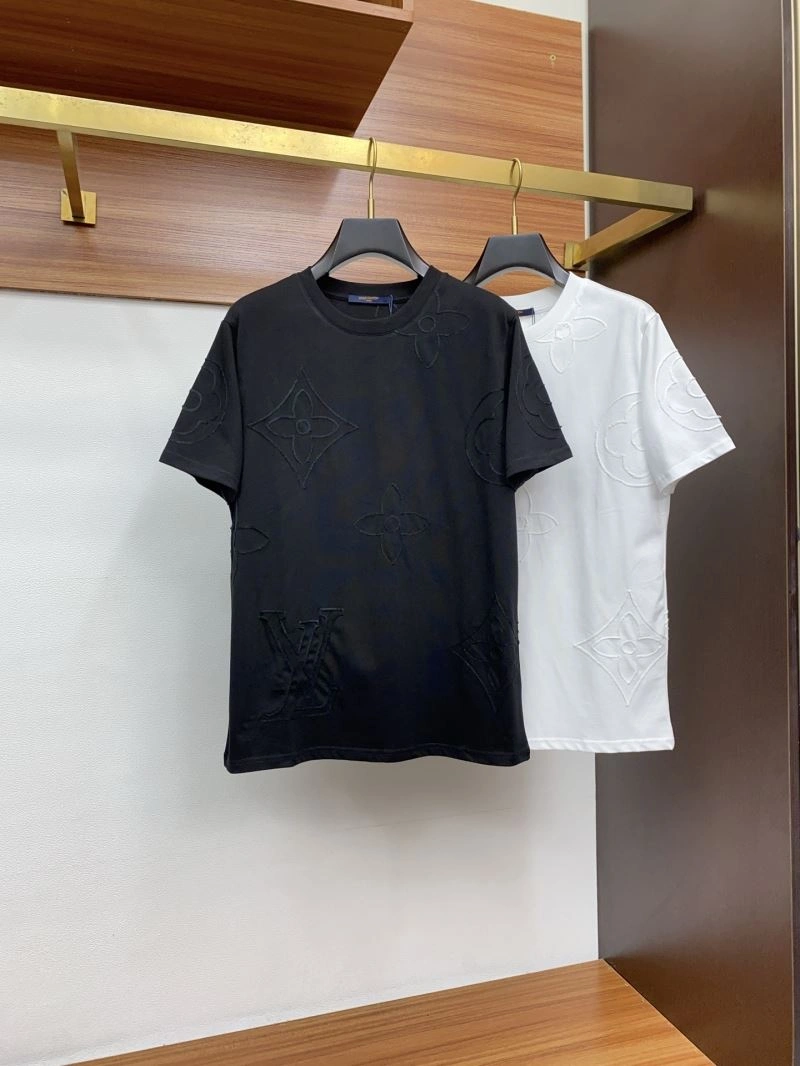 Louis Vuitton T-Shirts Durable 133559