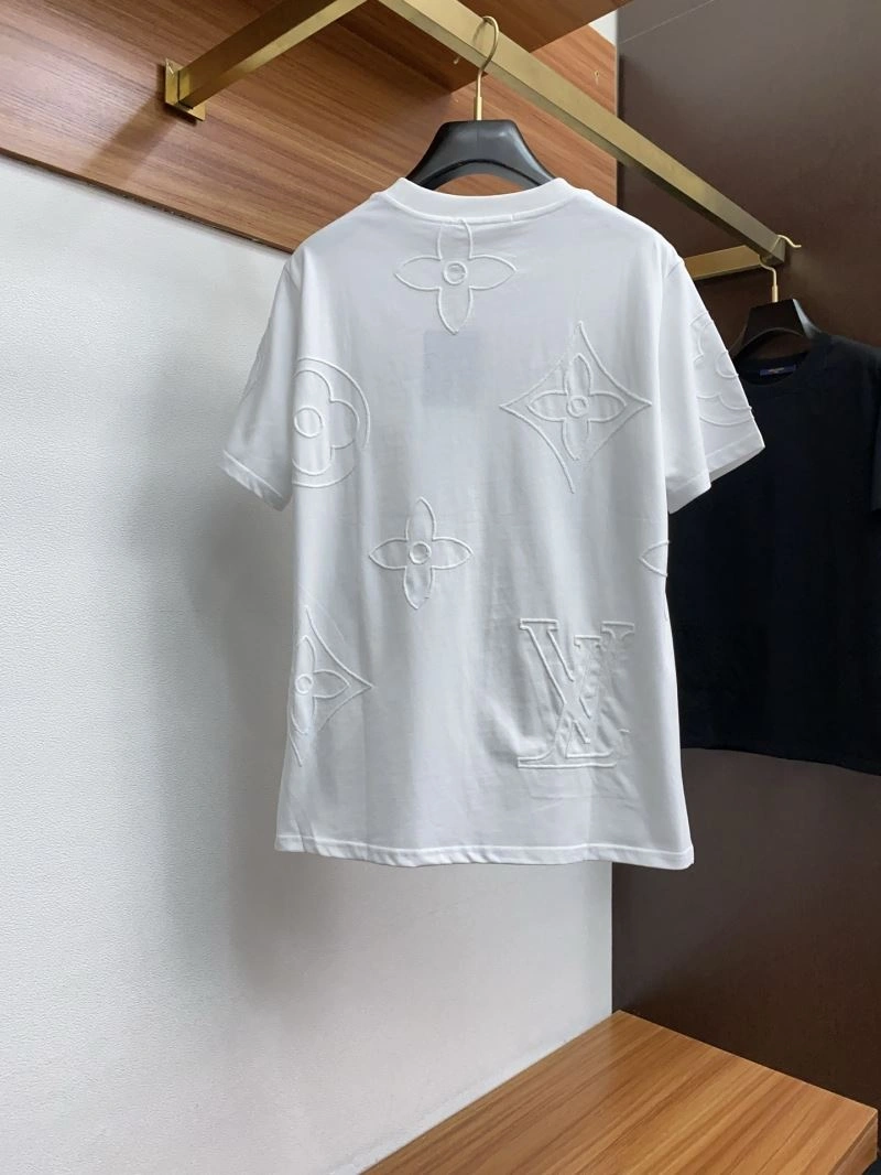 Louis Vuitton T-Shirts Durable 133559