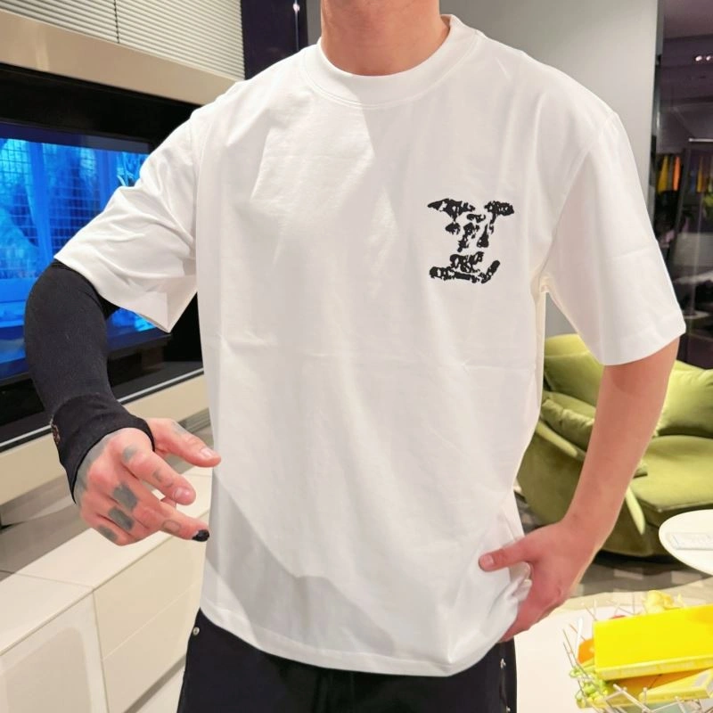 Premium Louis Vuitton T-Shirts 133554