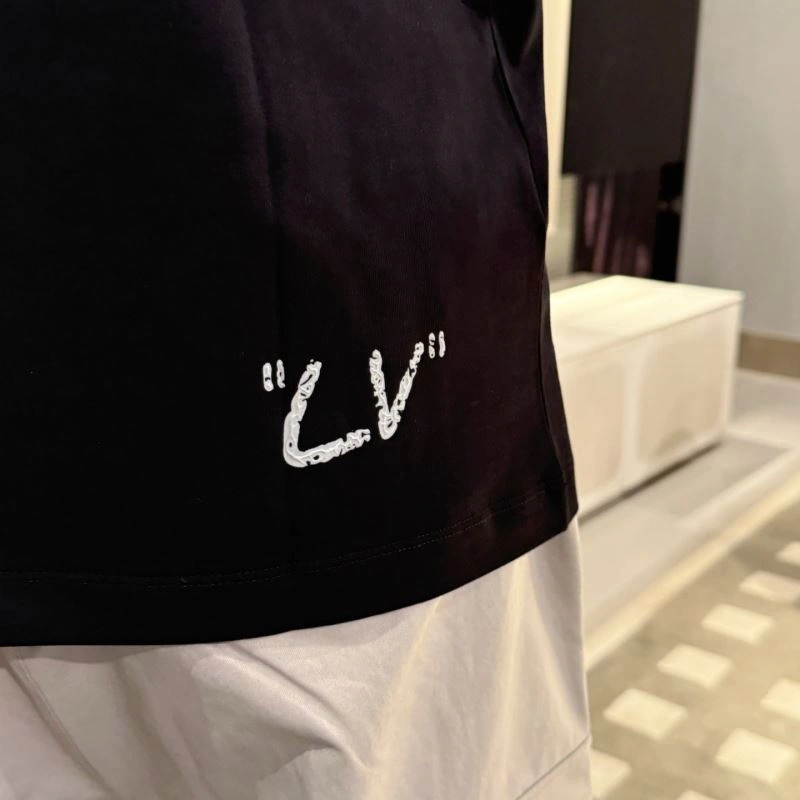 Louis Vuitton T-Shirts MultiPurpose 133545