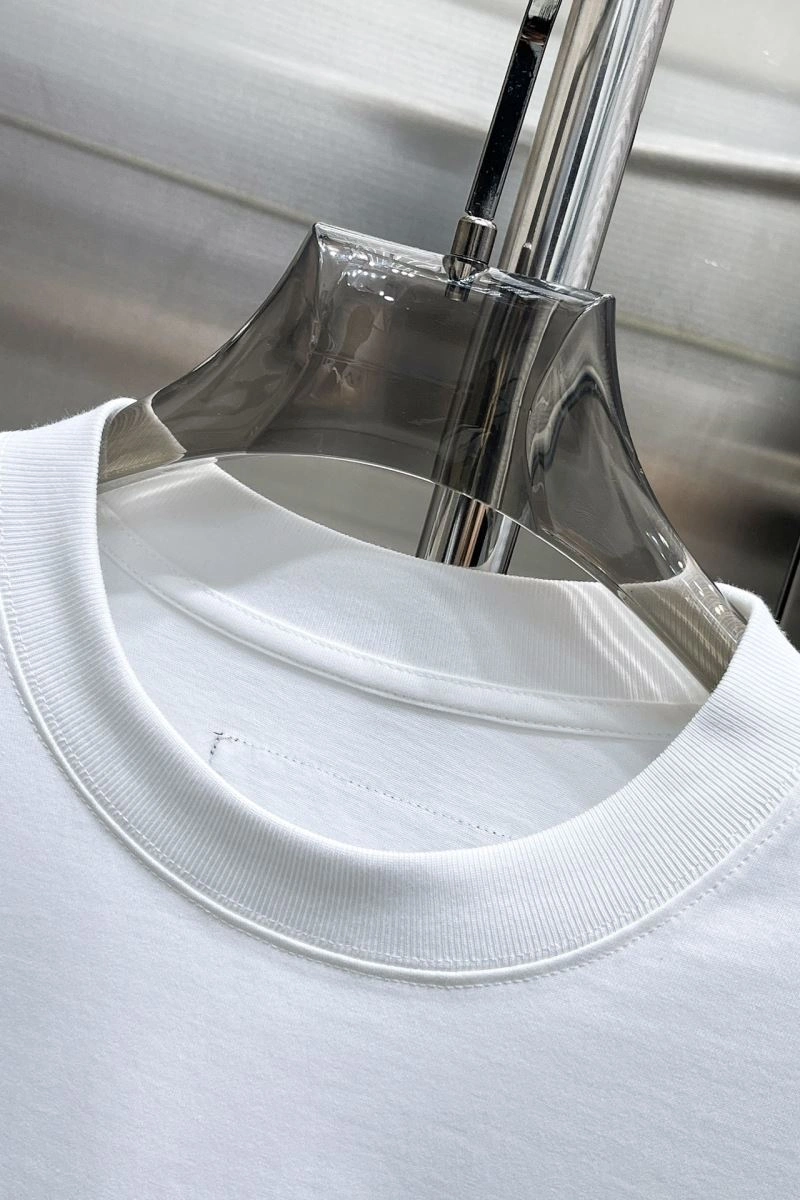 ComfortFit Louis Vuitton T-Shirts 133537