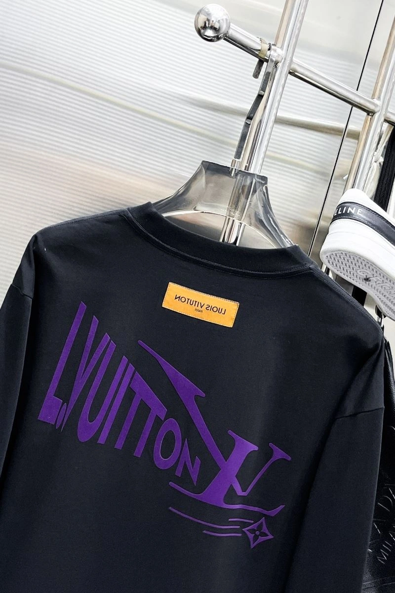 Refined Louis Vuitton T-Shirts 133536