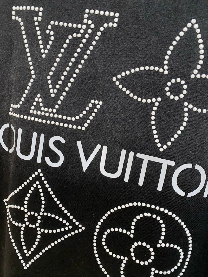 TravelReady Louis Vuitton T-Shirts 133527
