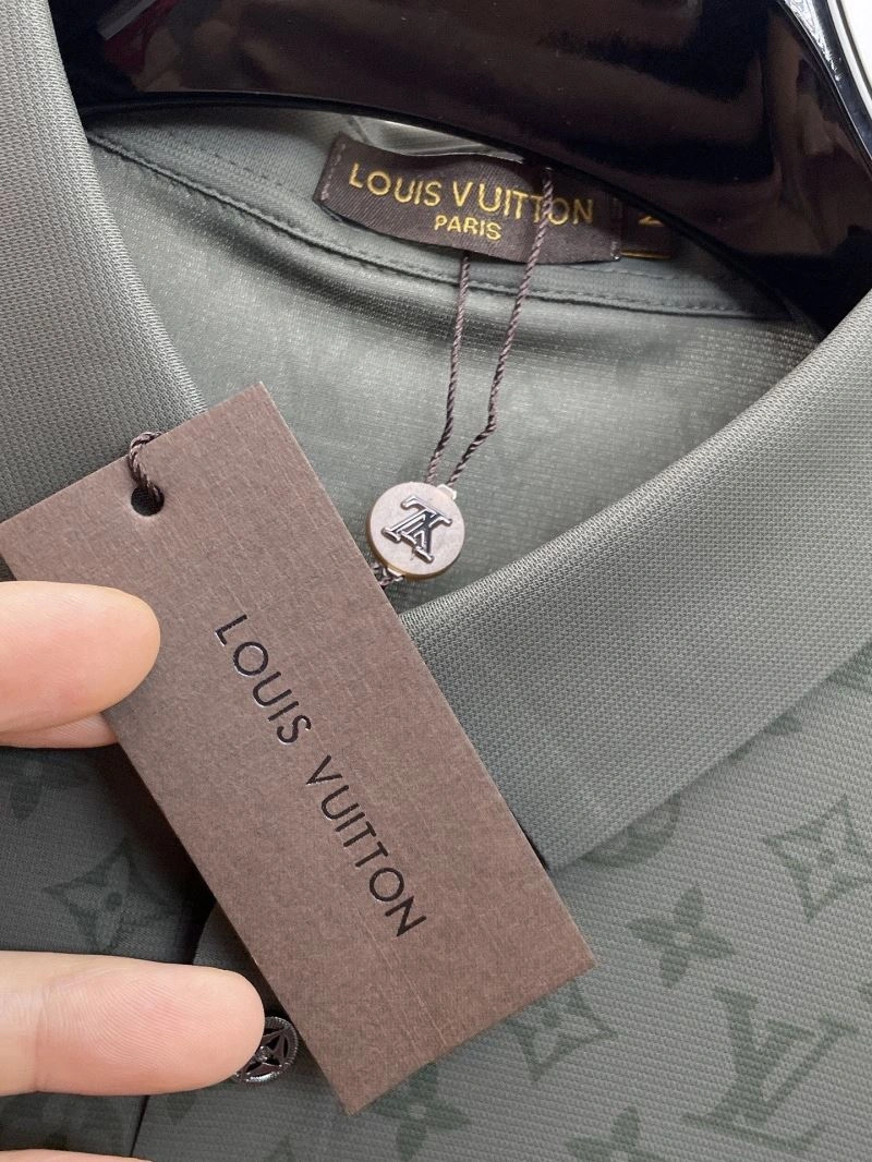 Louis Vuitton T-Shirts Sleek 133543