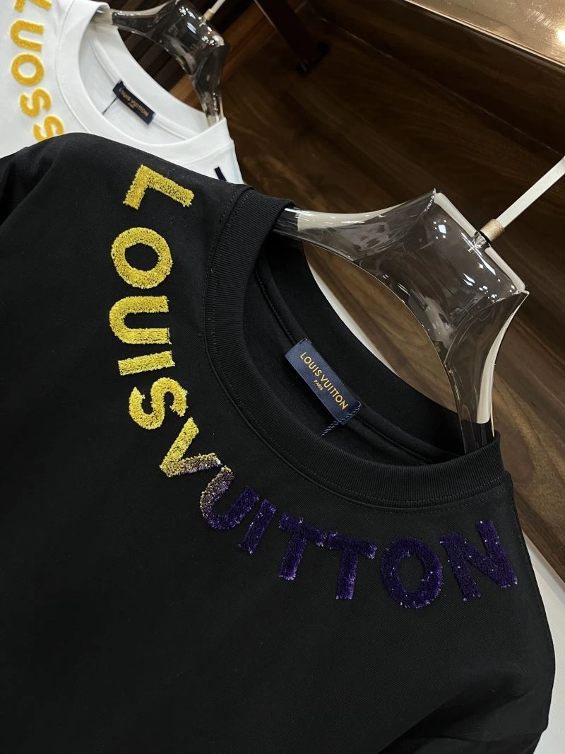 Louis Vuitton T-Shirts OnTrend 133526