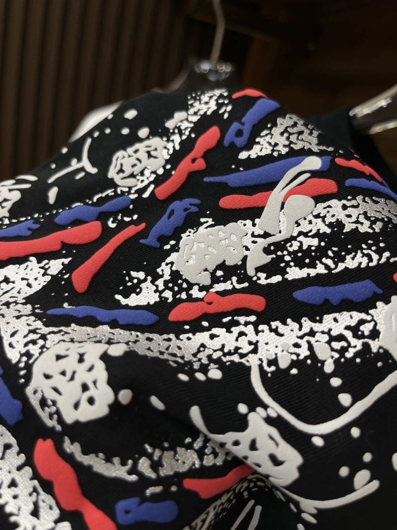 Sleek Louis Vuitton T-Shirts 133533