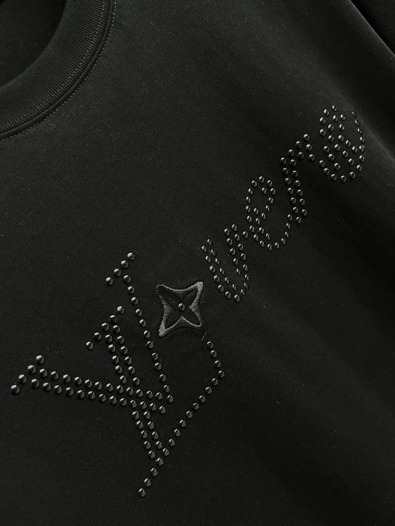 Refined Louis Vuitton T-Shirts 133551