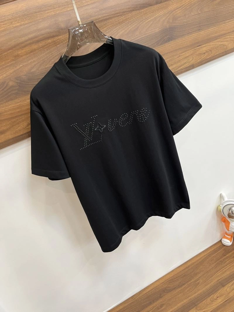 Refined Louis Vuitton T-Shirts 133551