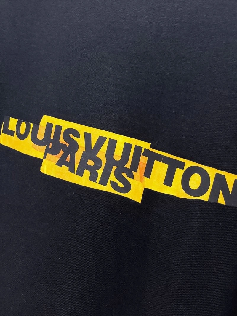 Minimalist Louis Vuitton T-Shirts 133518