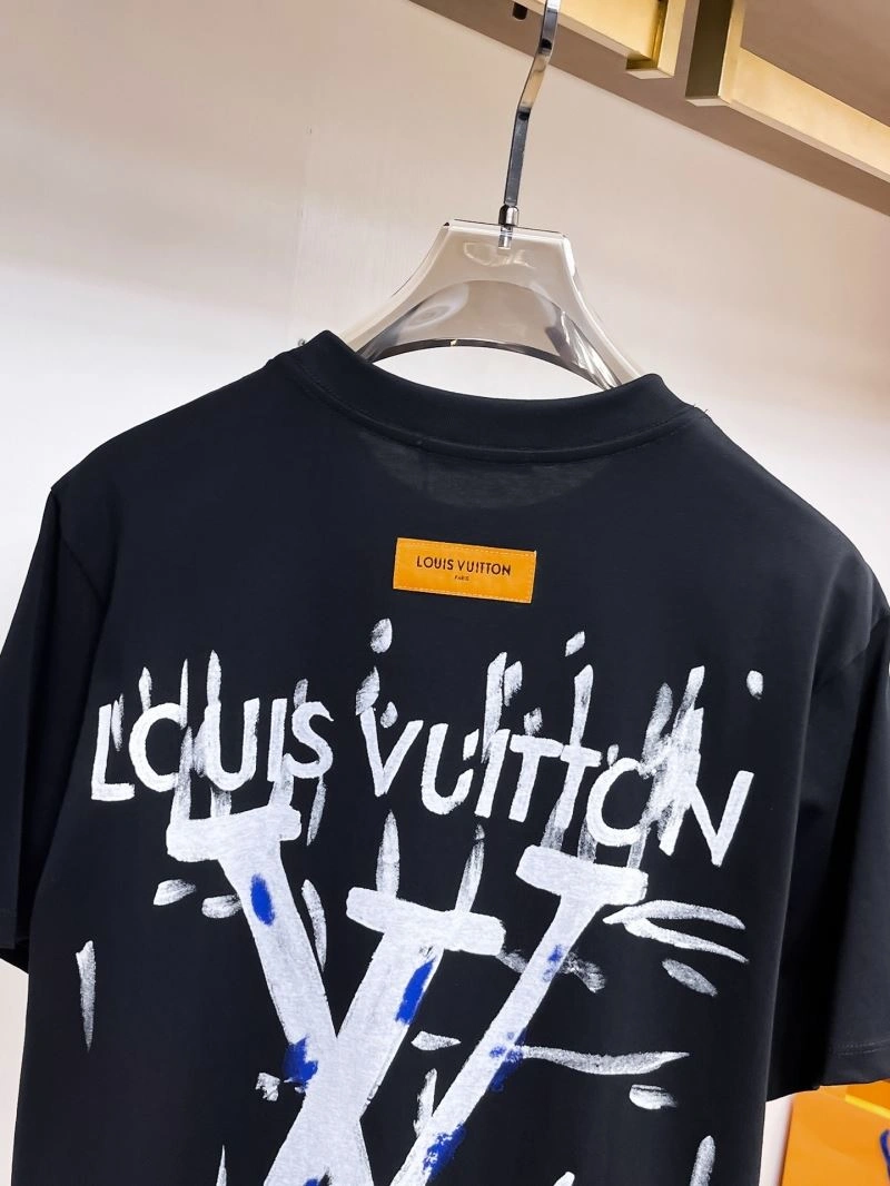 MoistureWicking Louis Vuitton T-Shirts 133528