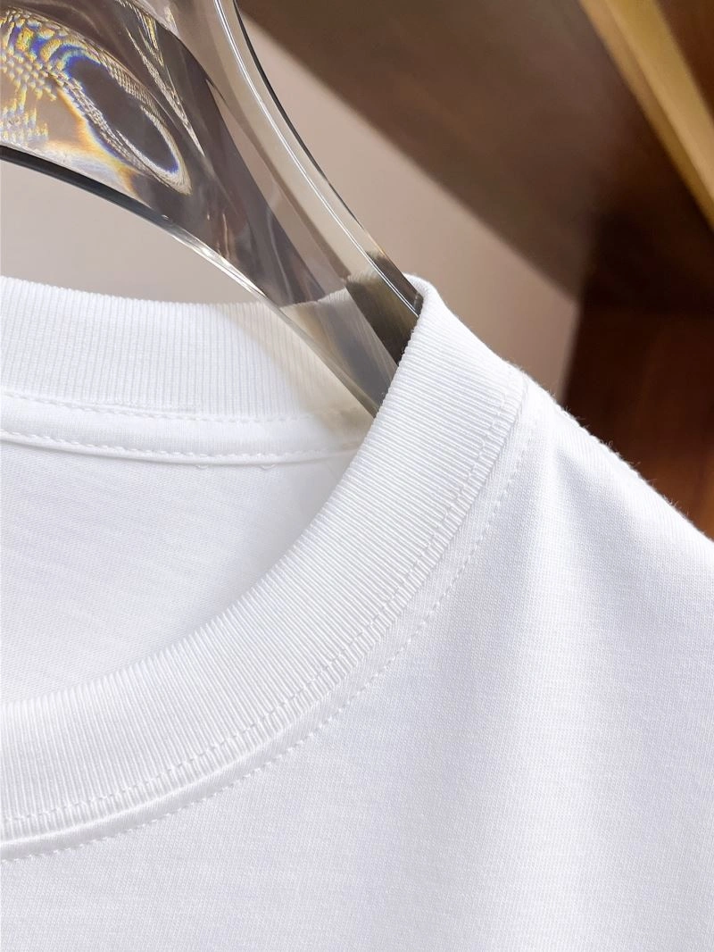 Louis Vuitton T-Shirts Lightweight 133516