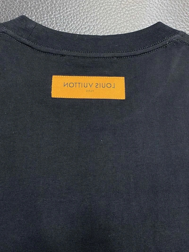 Louis Vuitton T-Shirts Unisex 133510