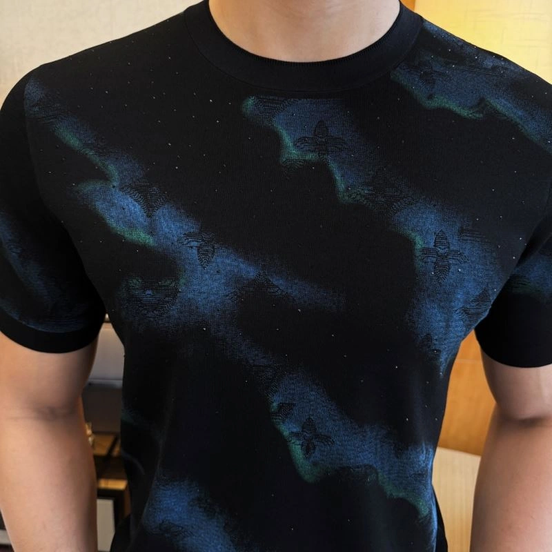 EyeCatching Louis Vuitton T-Shirts 133509