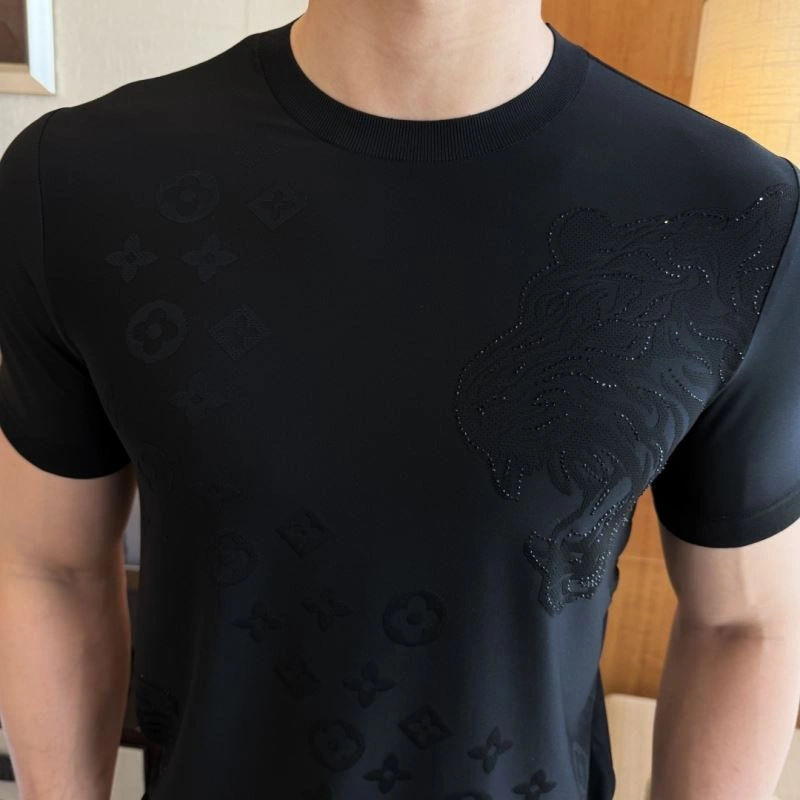 Louis Vuitton T-Shirts AllSeason 133485