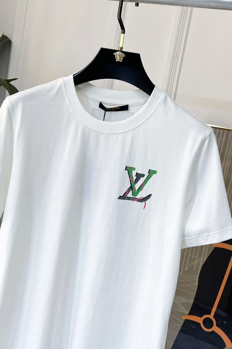 Unisex Louis Vuitton T-Shirts 133503
