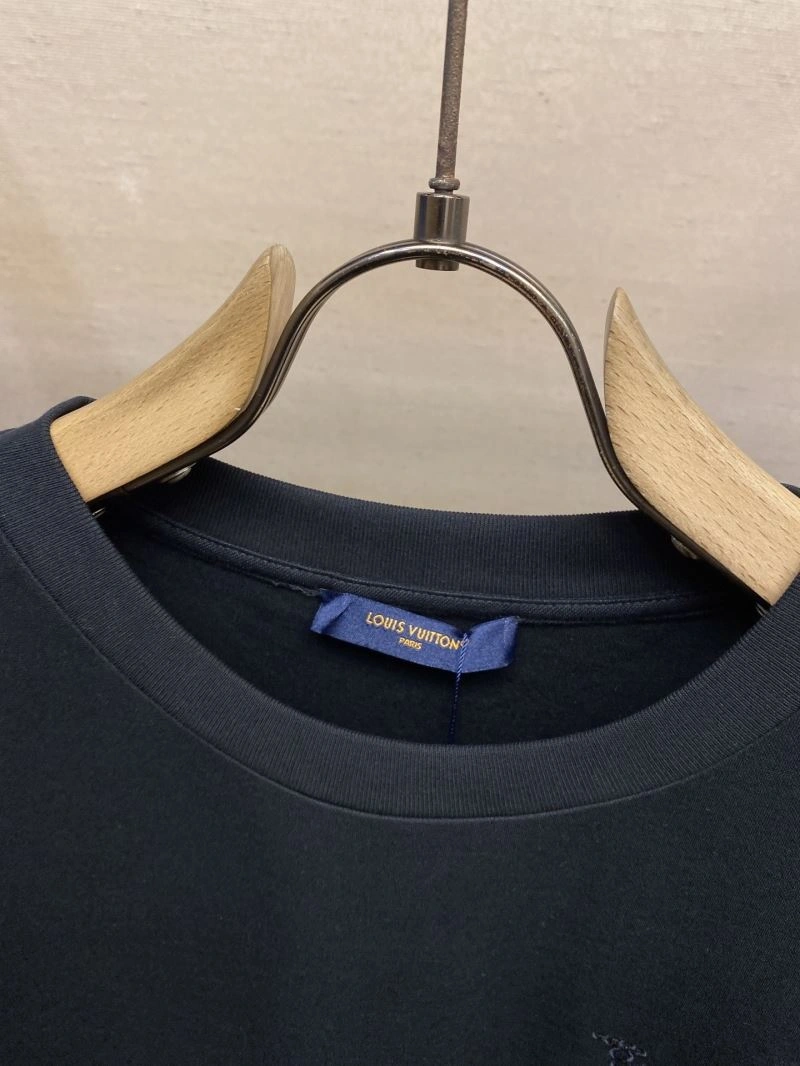 Louis Vuitton T-Shirts HighPerformance 133482