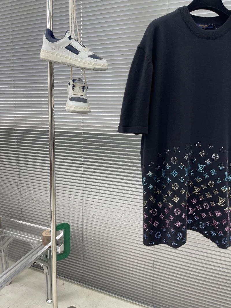 Louis Vuitton T-Shirts ComfortFit 133484