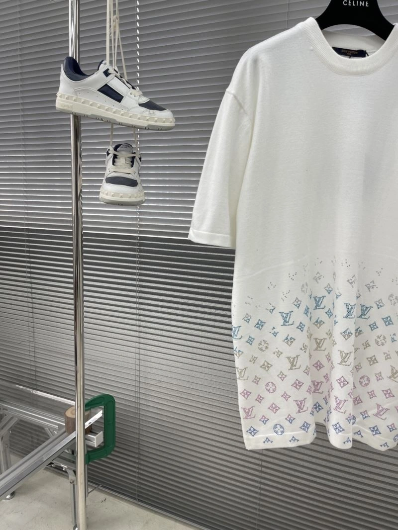 Louis Vuitton T-Shirts Trendsetting 133550