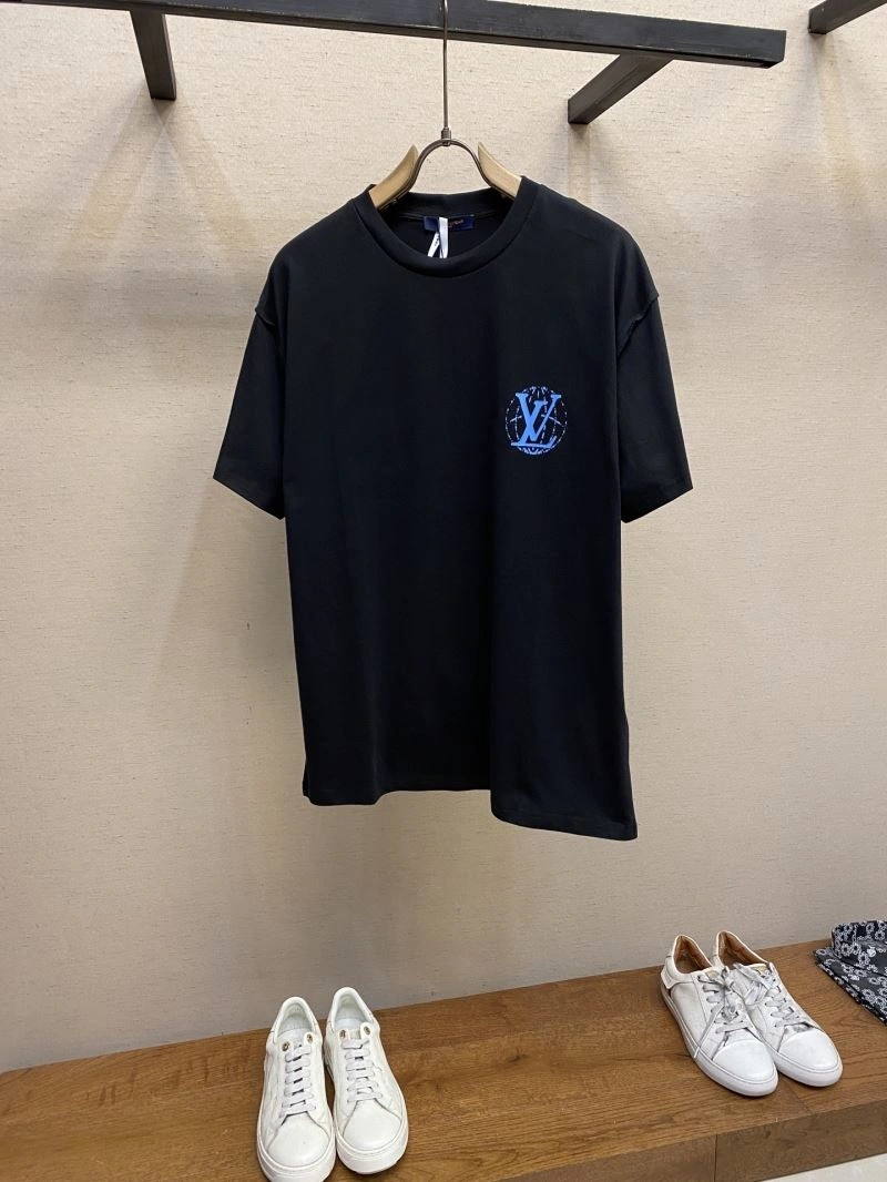 Louis Vuitton T-Shirts Lightweight 133490