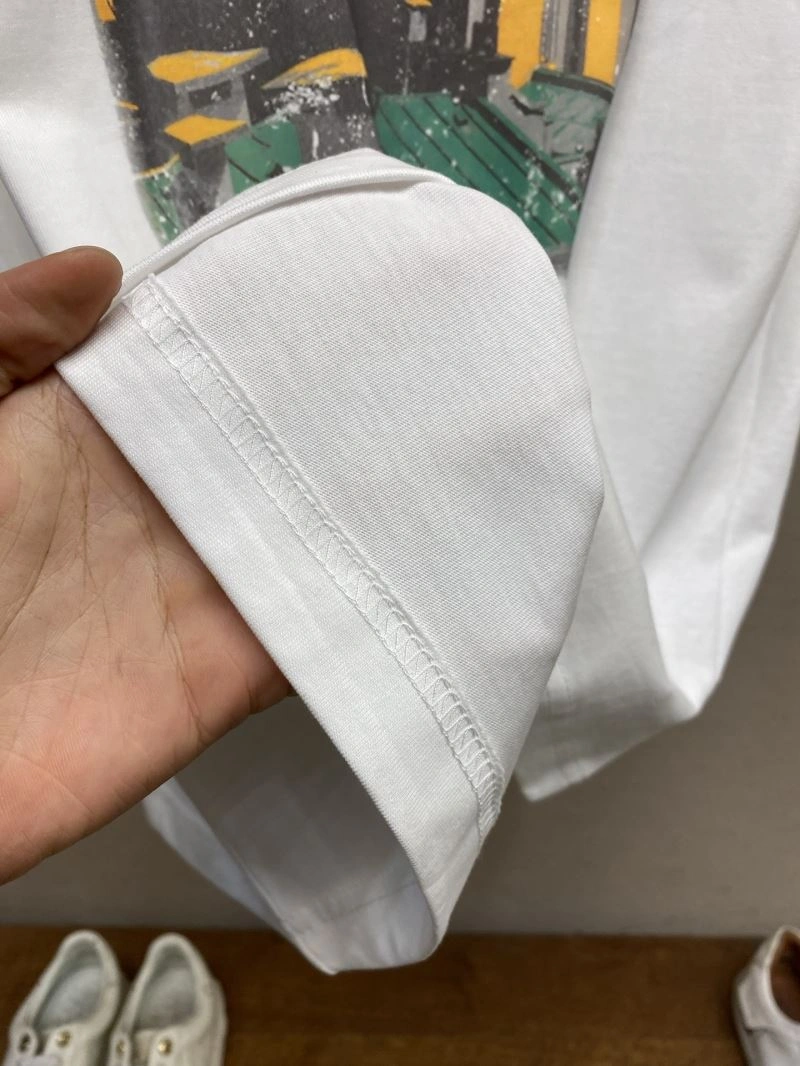 Durable Louis Vuitton T-Shirts 133477