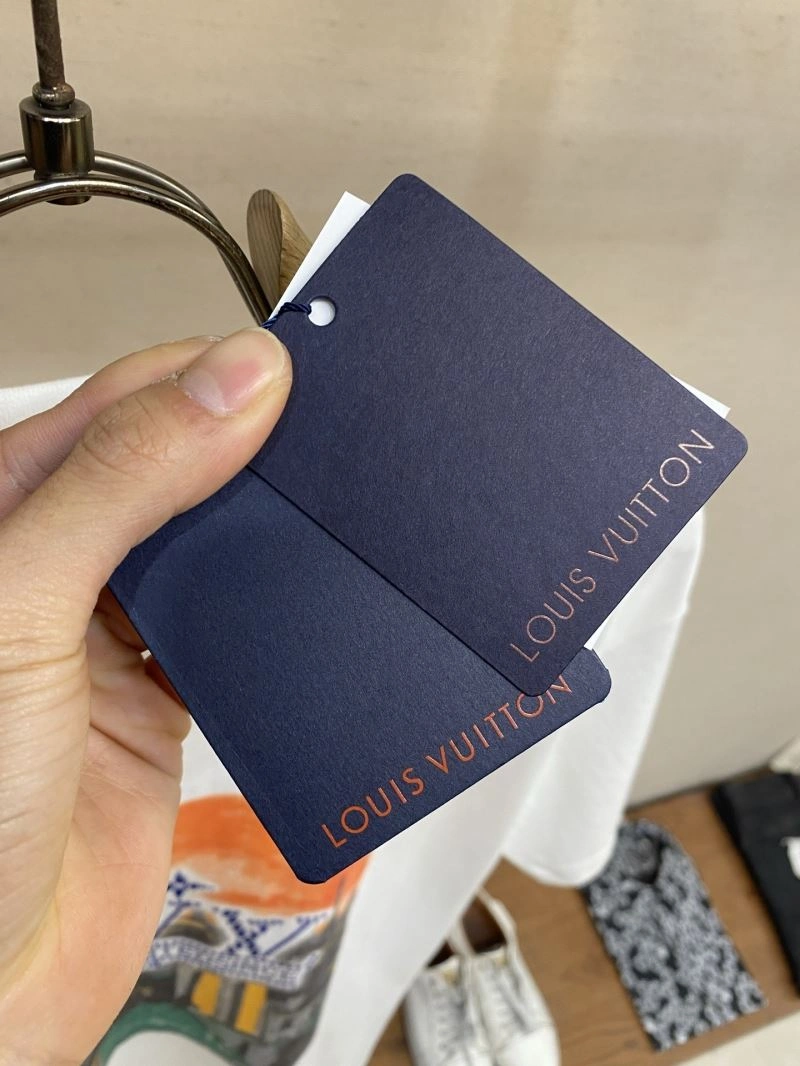 Durable Louis Vuitton T-Shirts 133477
