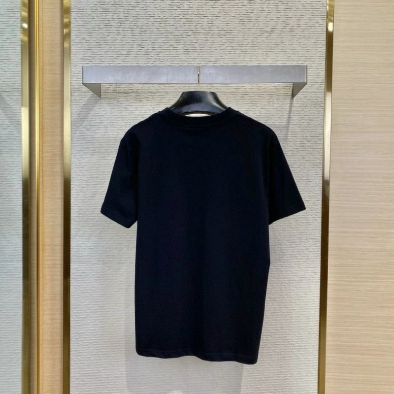Louis Vuitton T-Shirts WrinkleFree 133476