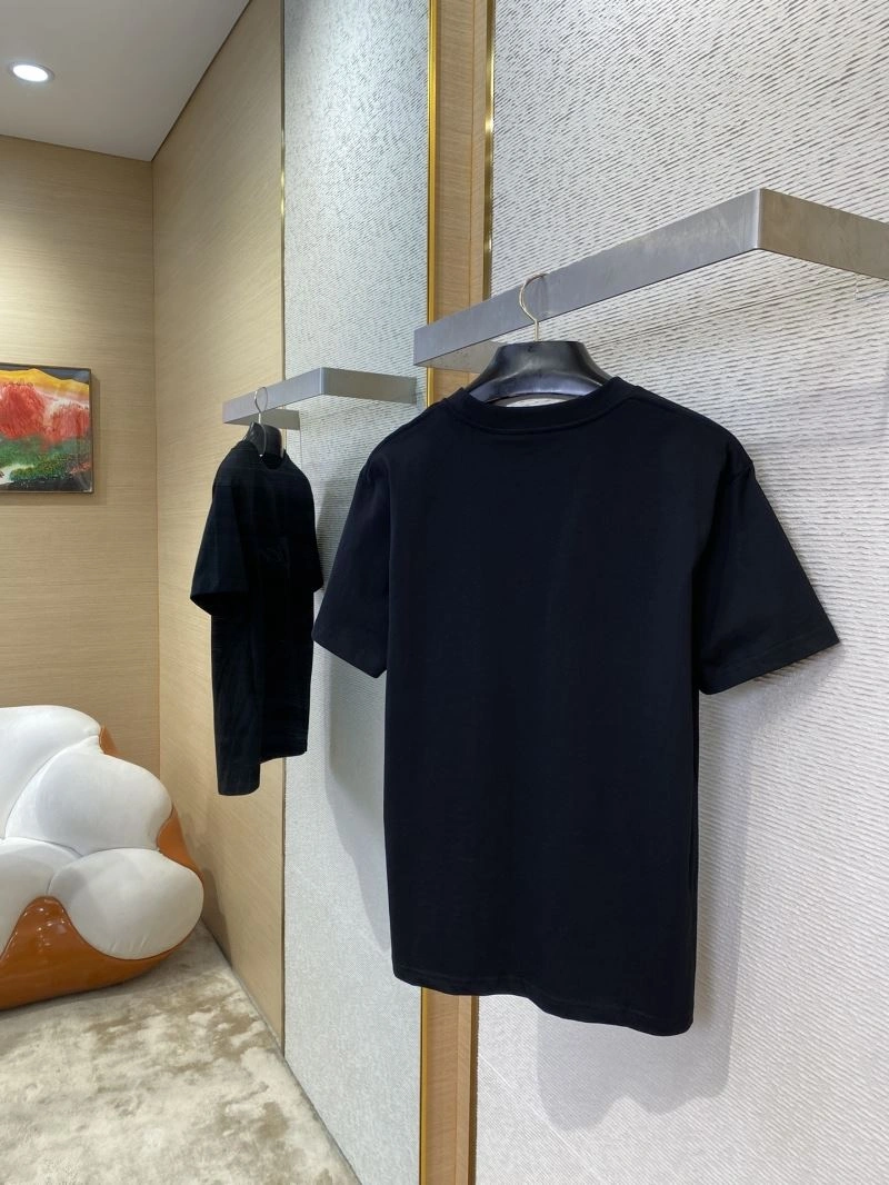 Louis Vuitton T-Shirts WrinkleFree 133476