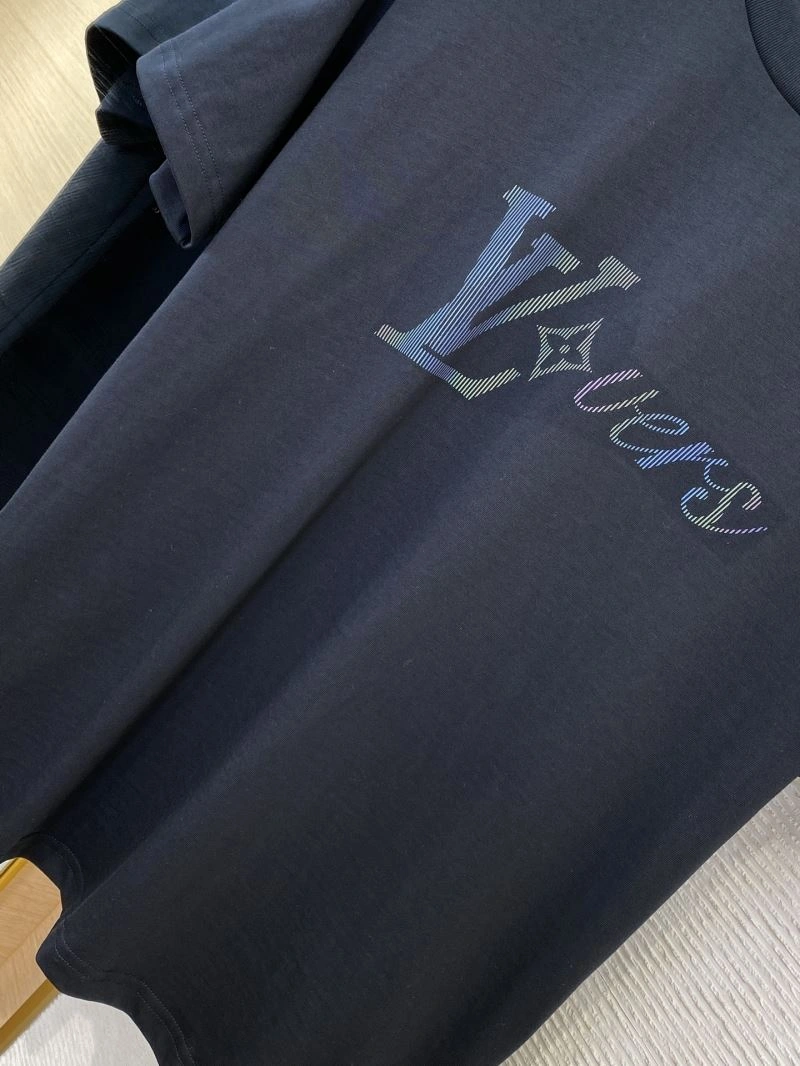 Louis Vuitton T-Shirts WrinkleFree 133476