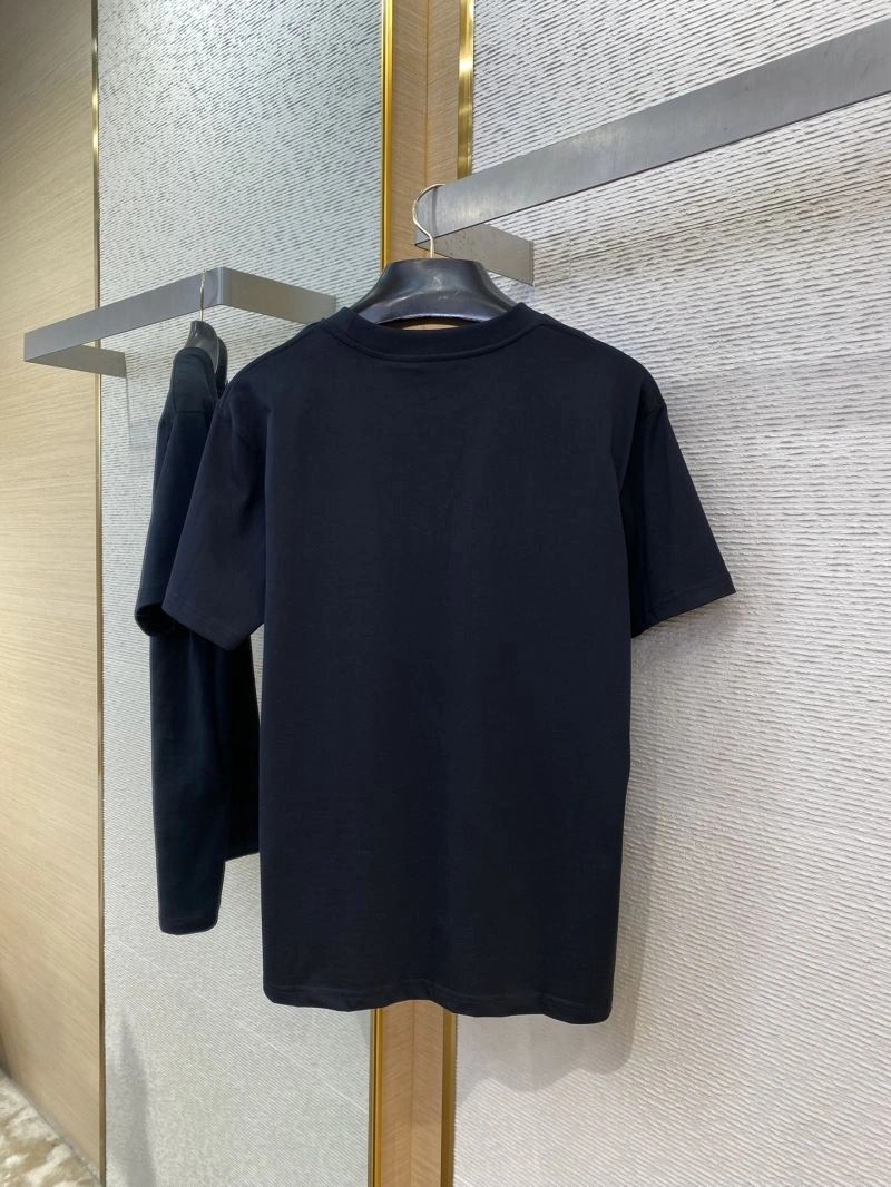 Louis Vuitton T-Shirts WrinkleFree 133476