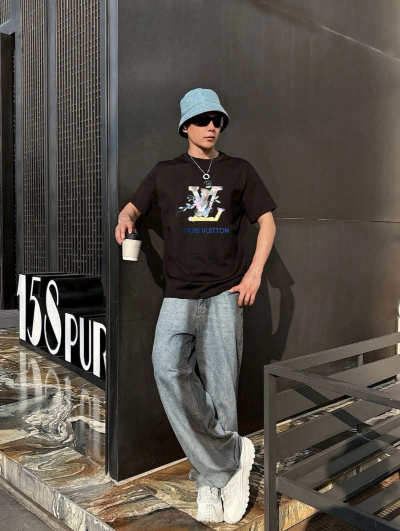 Louis Vuitton T-Shirts QuickDry 133475