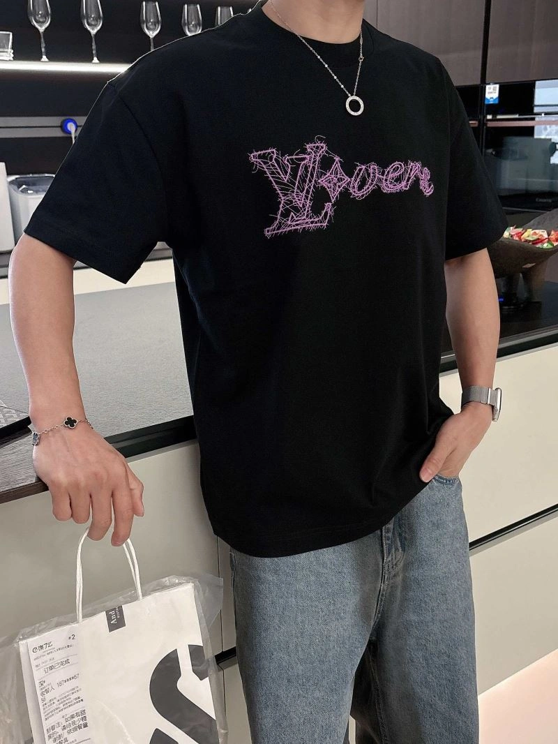 Louis Vuitton T-Shirts UrbanStyle 133472