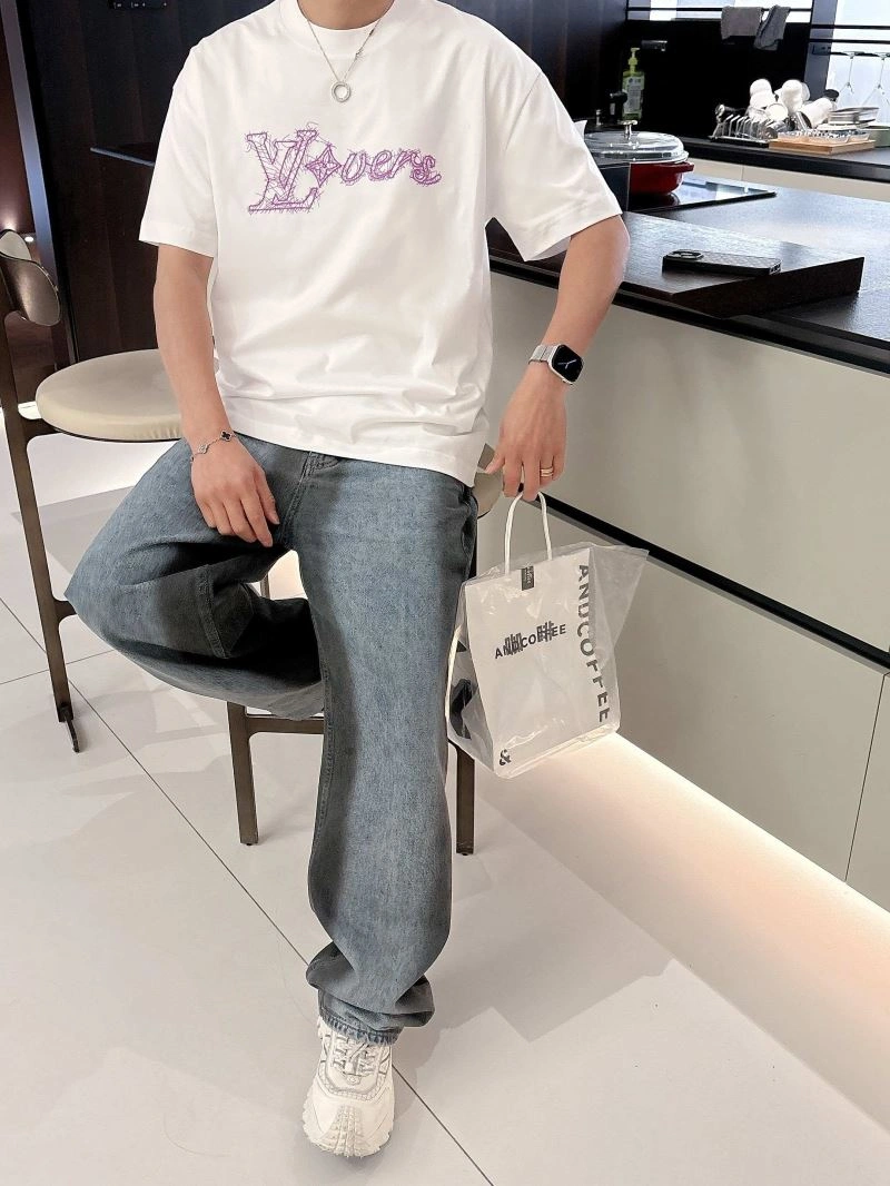 Cozy Louis Vuitton T-Shirts 133470