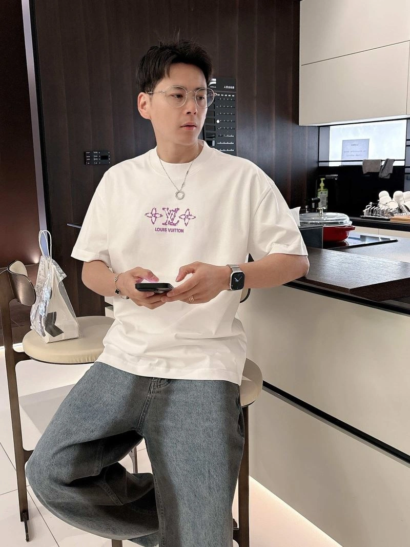 Louis Vuitton T-Shirts TravelReady 133469