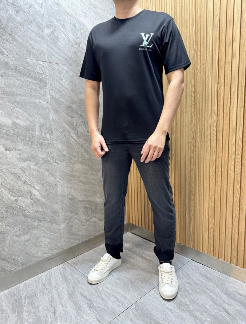 SmoothTexture Louis Vuitton T-Shirts 133451