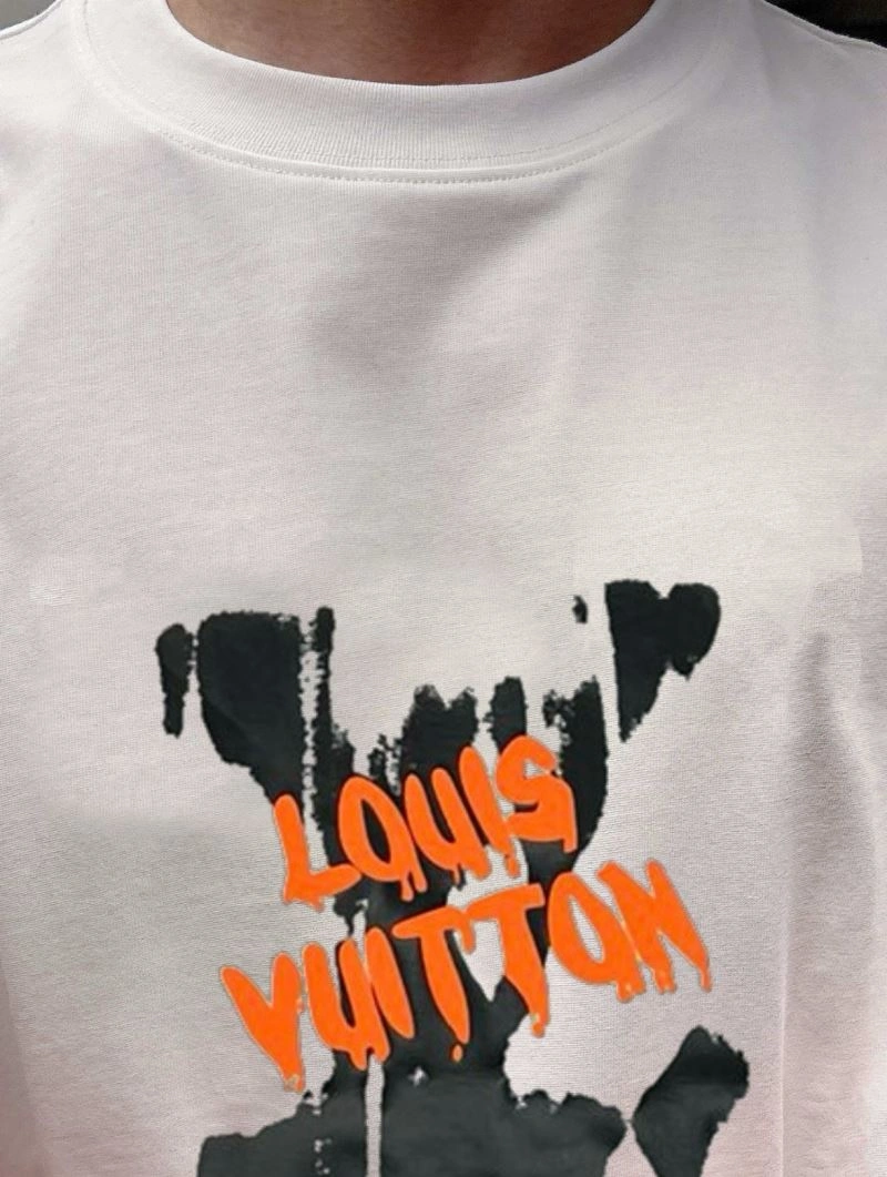 OdorResistant Louis Vuitton T-Shirts 133452