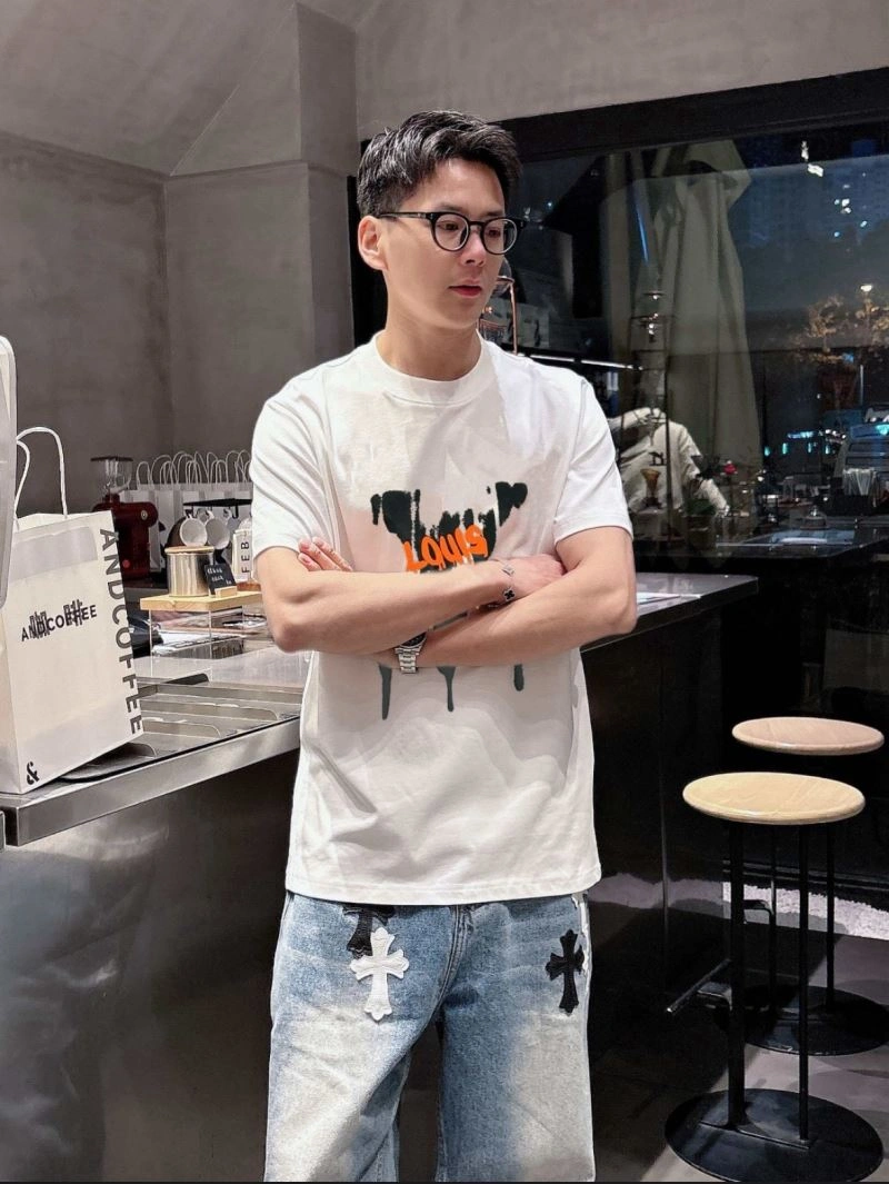 OdorResistant Louis Vuitton T-Shirts 133452